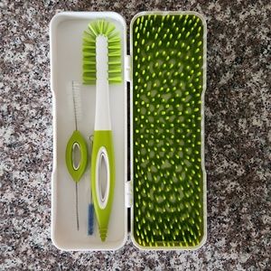 Portable bottle washing/drying